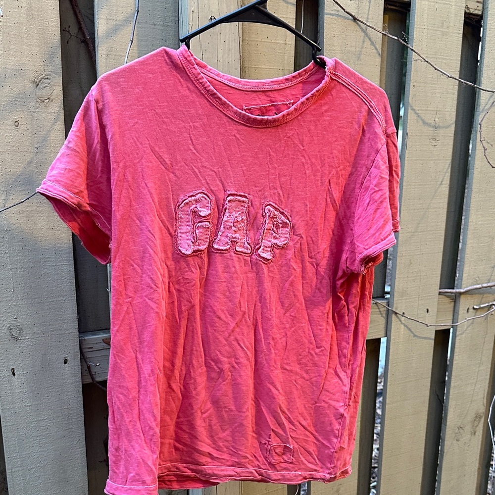 GAP Women’s “Red” Tee with Textured Logo